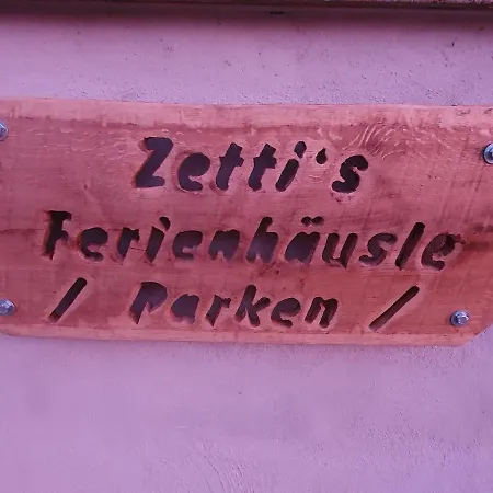 Apartment Zettis Ferienhaeusle Berg bei Ravensburg